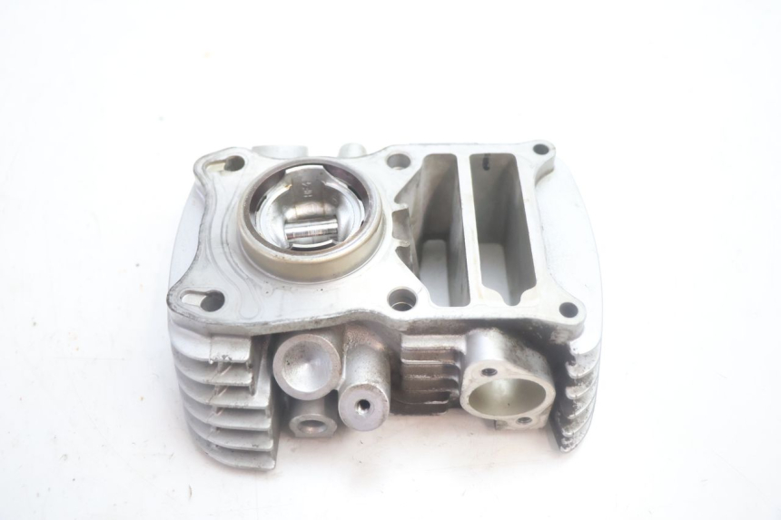 photo de ACHTERSTE PISTOONCYLINDER HONDA XLV VARADERO 125 (2007 - 2012) - Overzicht