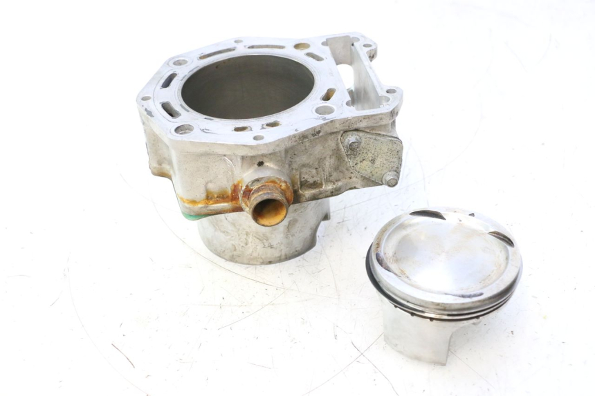 photo de VOORSTE PISTONCYLINDER GILERA GP 800 (2007 - 2013) - Hoofdaanzicht