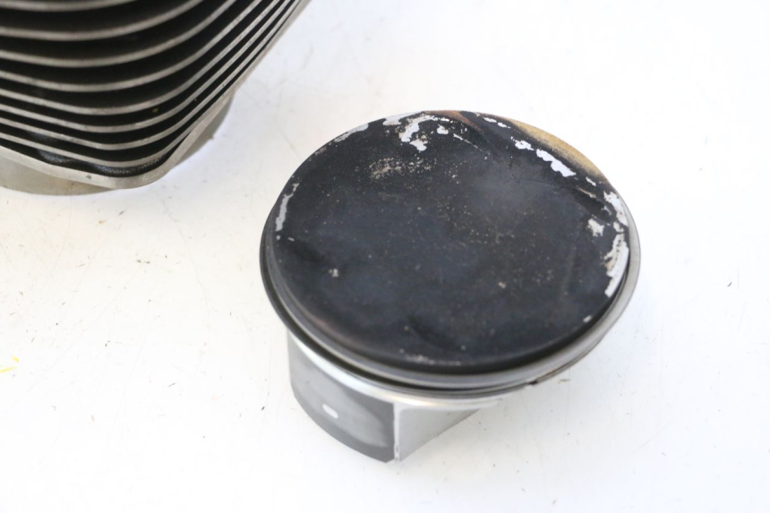 photo de VOORSTE PISTONCYLINDER HARLEY DAVIDSON ROAD GLIDE FLTRXSE 1920 (2018 - 2022) - Hoofdaanzicht
