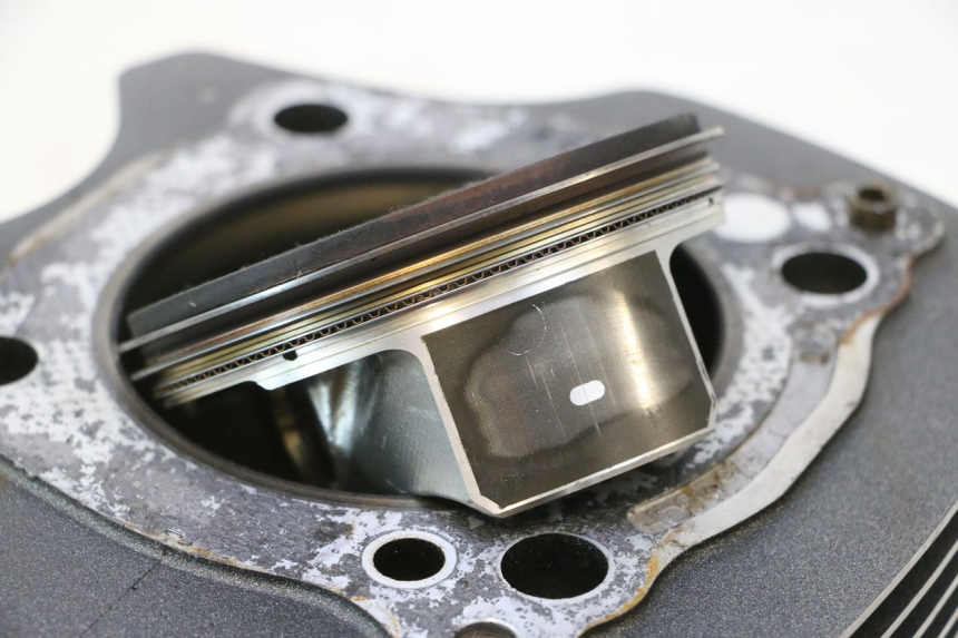 photo de VOORSTE PISTONCYLINDER HARLEY DAVIDSON ROAD GLIDE FLTRXSE 1920 (2018 - 2022) - Detail van het onderdeel