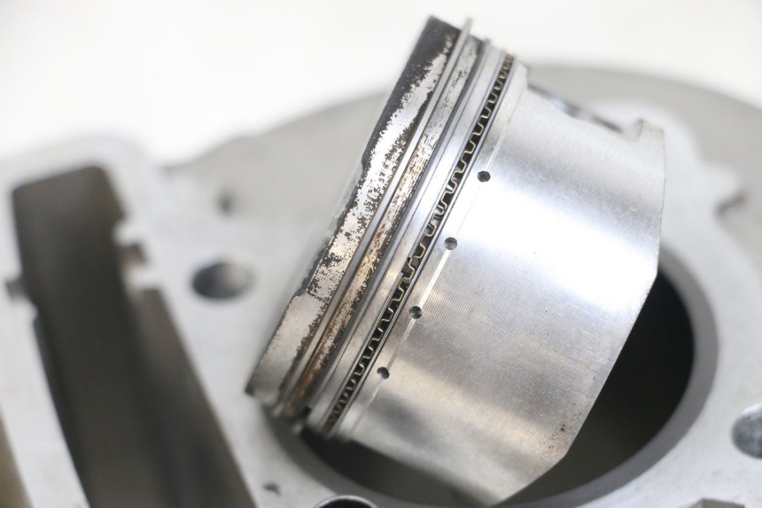 photo de CILINDER ZUIGER JONWAY AZTRAL 125 (2008 - 2017) - Kenmerkende details