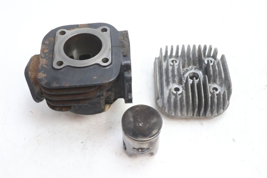 photo de CYLINDER PISTOON MBK BOOSTER SPIRIT 50 (1996 - 1999) - Detail van het onderdeel