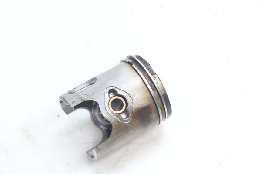 photo de CYLINDER PISTOON MBK BOOSTER SPIRIT 50 (1996 - 1999) - Zoom op componenten