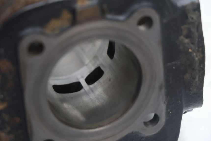 photo de CYLINDER PISTOON MBK BOOSTER SPIRIT 50 (1996 - 1999) - Zoom op kwaliteit