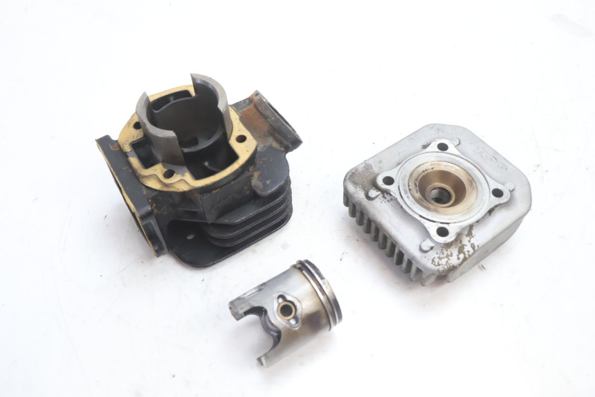 photo de CYLINDER PISTOON MBK BOOSTER SPIRIT 50 (1996 - 1999) - Zoom op gebruiksstaat