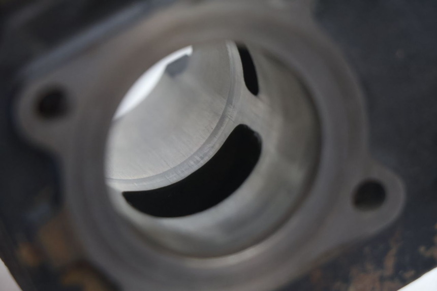 photo de CYLINDER PISTOON MBK BOOSTER SPIRIT 50 (1996 - 1999) - Detail van het onderdeel