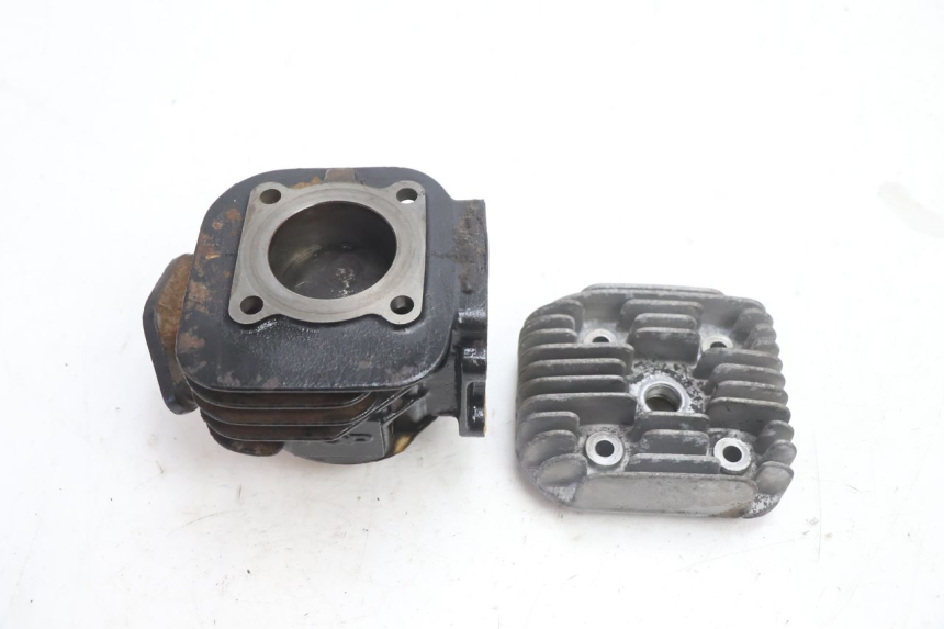 photo de CYLINDER PISTOON MBK BOOSTER SPIRIT 50 (1996 - 1999) - Bevestigingspunten