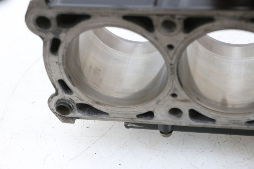 photo de CILINDER ZUIGER MV AGUSTA BRUTALE R WALLY 910 (2008 - 2008) - Alternatieve hoek