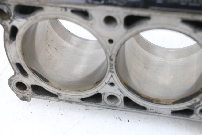 photo de CILINDER ZUIGER MV AGUSTA BRUTALE R WALLY 910 (2008 - 2008) - Zoom op gebruiksstaat