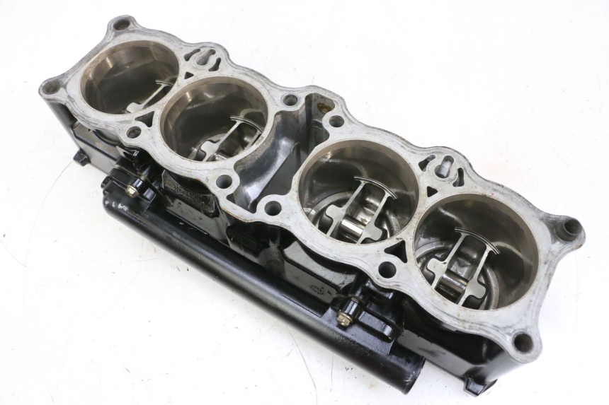 photo de CILINDER ZUIGER MV AGUSTA BRUTALE R WALLY 910 (2008 - 2008) - Staat van het oppervlak