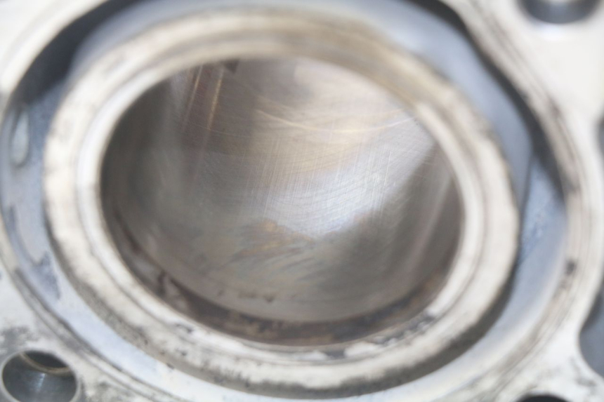 photo de CILINDER ZUIGER SUZUKI BURGMAN 125 (2007 - 2014) - Bevestigingspunten