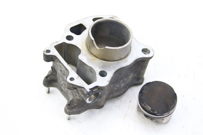 photo de CILINDER ZUIGER SUZUKI BURGMAN 125 (2007 - 2014) - Overzicht