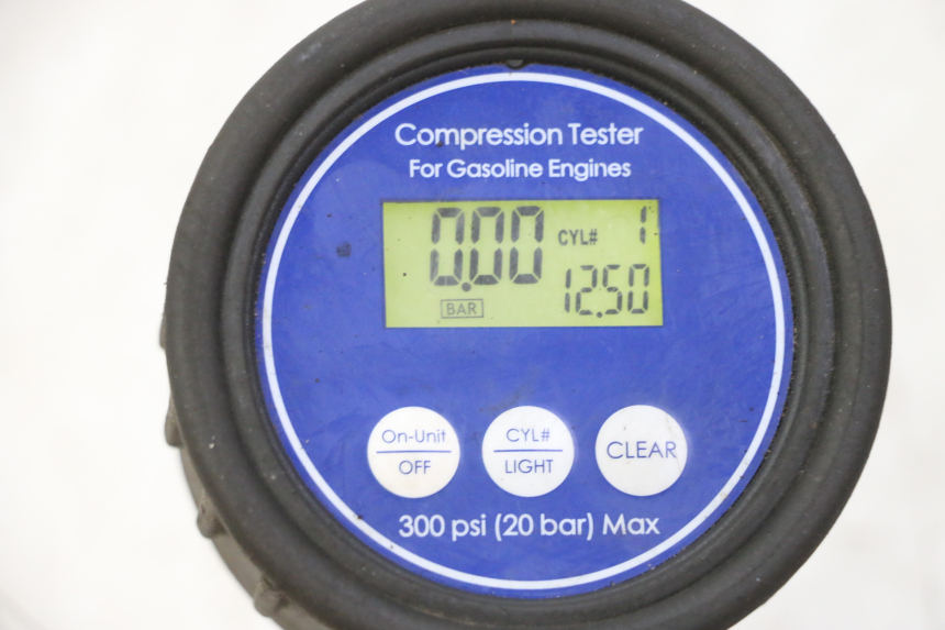 photo de CILINDER ZUIGER SUZUKI BURGMAN 125 (2007 - 2014) - Andere kijkhoek