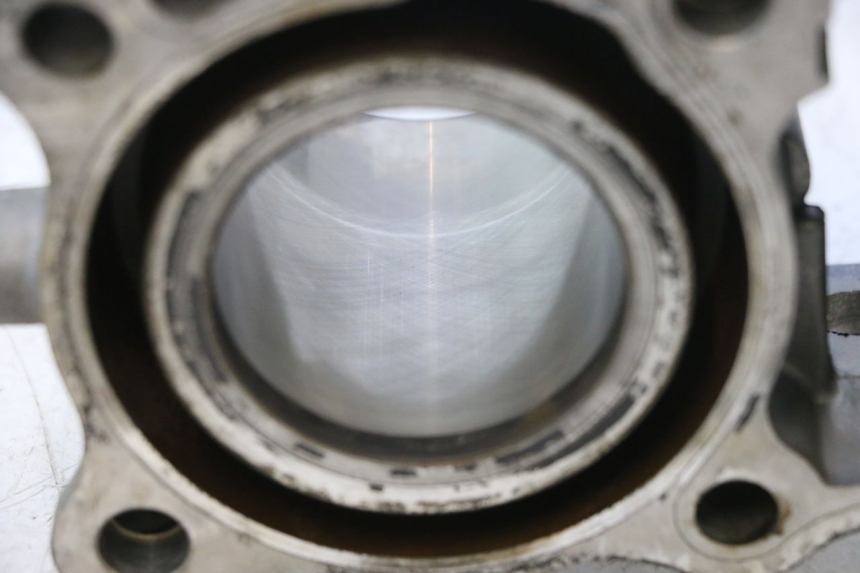 photo de CILINDER ZUIGER SUZUKI BURGMAN 125 (2007 - 2014) - Zoom op componenten