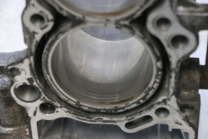photo de CYLINDER PISTOON SUZUKI BURGMAN EXECUTIVE ABS 650 (2006 - 2012) - Detail van het onderdeel