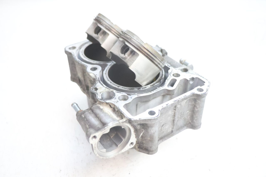 photo de CYLINDER PISTOON SUZUKI BURGMAN EXECUTIVE ABS 650 (2006 - 2012) - Detail van het onderdeel