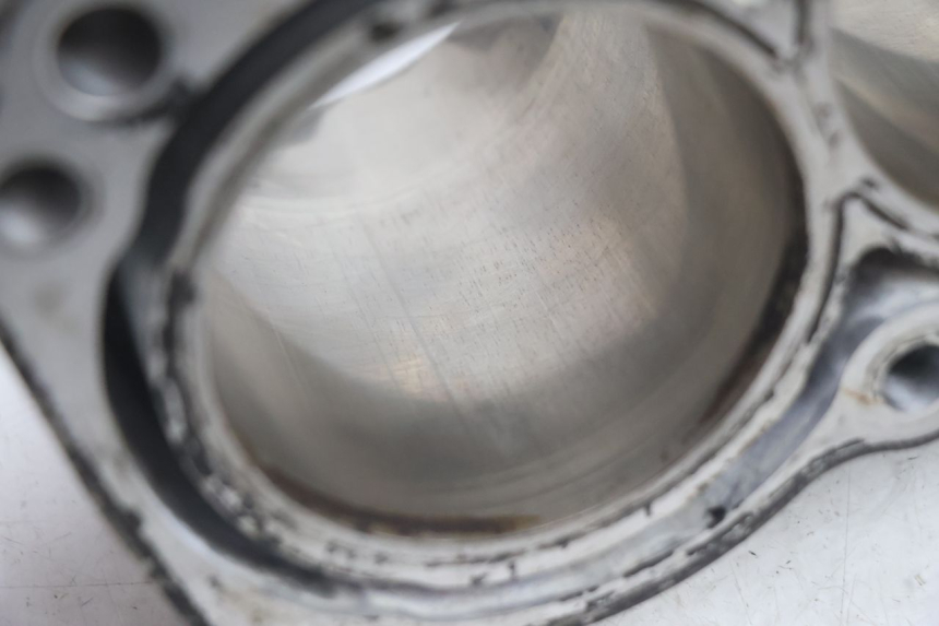 photo de CYLINDER PISTOON SUZUKI BURGMAN EXECUTIVE ABS 650 (2006 - 2012) - Detailaanzicht