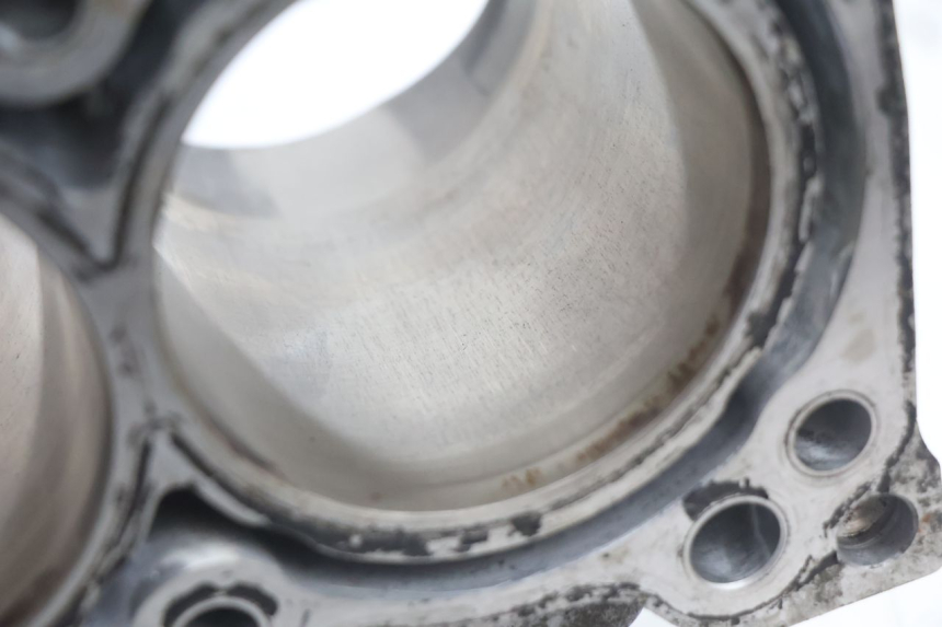 photo de CYLINDER PISTOON SUZUKI BURGMAN EXECUTIVE ABS 650 (2006 - 2012) - Visuele inspectie