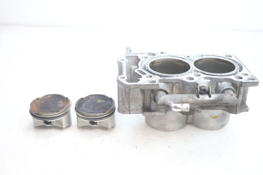 photo de CYLINDER PISTOON SUZUKI BURGMAN EXECUTIVE ABS 650 (2006 - 2012) - Andere kijkhoek
