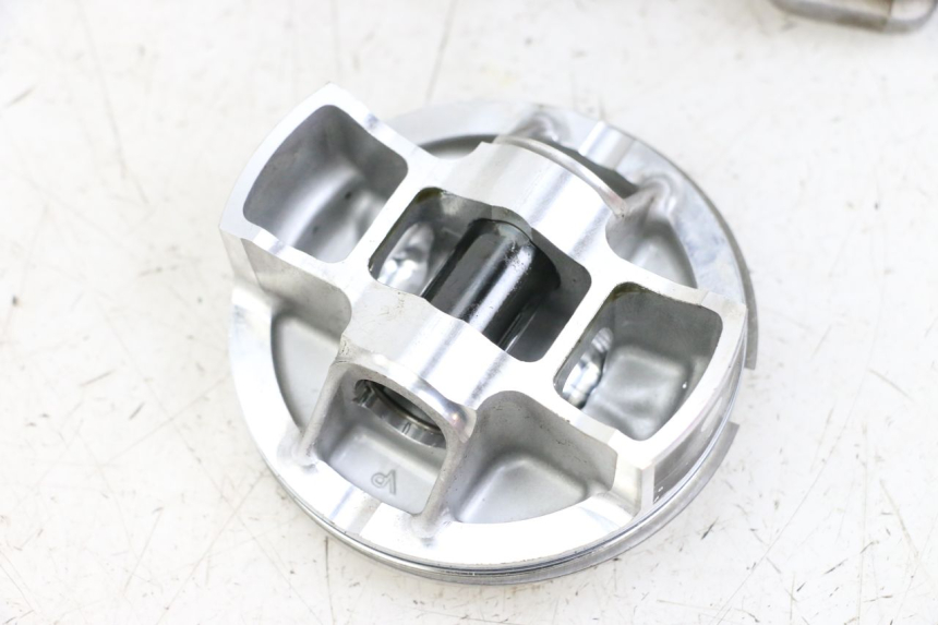 photo de CILINDER ZUIGER HONDA CRF R 250 (2020 - 2021) - Technische close-up