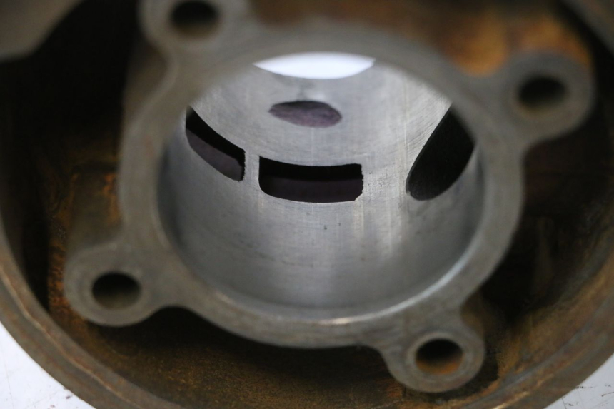 photo de CYLINDER PISTOON HM HONDA CRM DERAPAGE RR 50 (2006 - 2017) - Productaanzicht