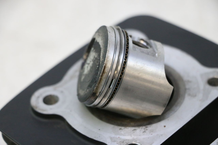 photo de CYLINDER PISTOON MASH DIRT TRACK 50 (2018 - 2020) - Zoom op componenten