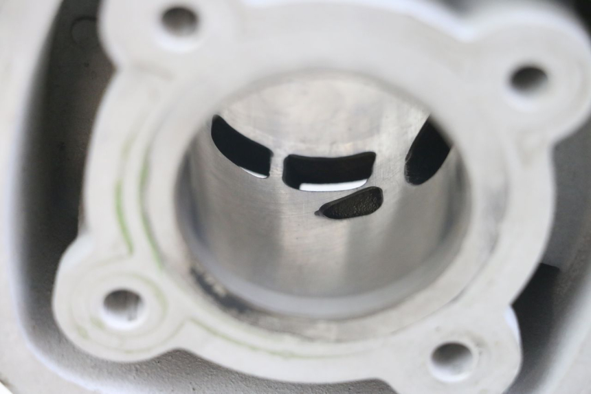 photo de CILINDER ZUIGER GILERA DNA 50 (2000 - 2007) - Bevestigingspunten