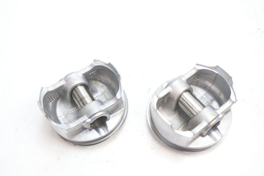 photo de CYLINDER PISTOON KAWASAKI ER-6 ER6 N 650 (2005 - 2009) - Zoom op componenten