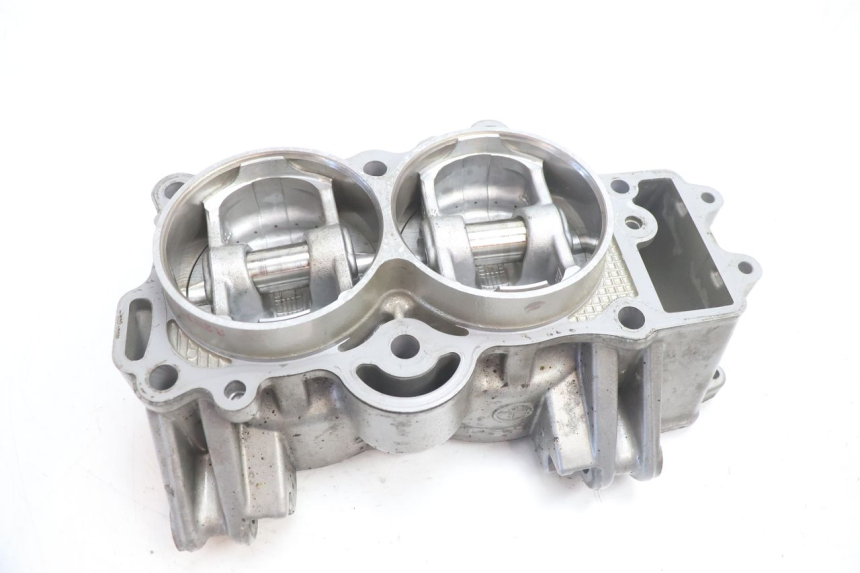 photo de CYLINDER PISTOON KAWASAKI ER-6 ER6 N 650 (2005 - 2009) - Bevestigingspunten