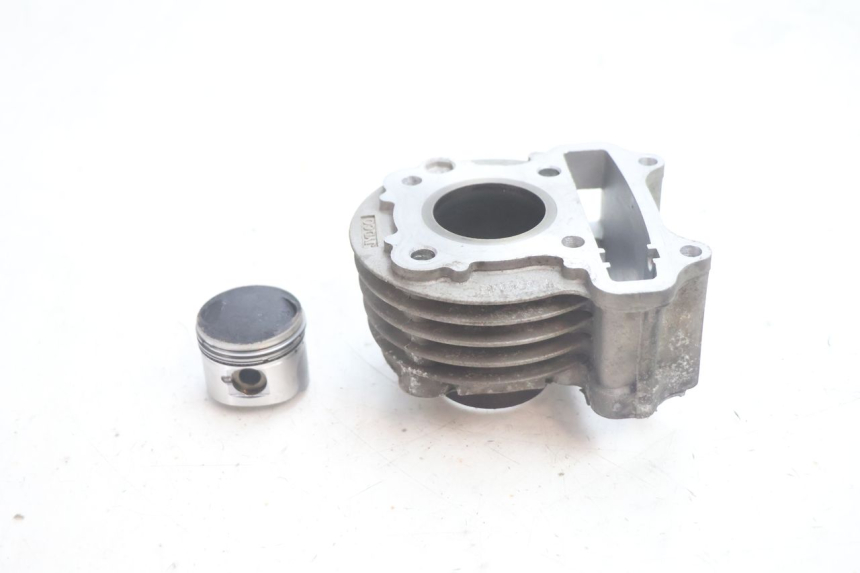 photo de CYLINDER PISTOON JM MOTORS EVOLIS 4T 50 (2018 - 2022) - Detail van het onderdeel