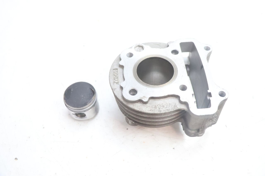 photo de CYLINDER PISTOON JM MOTORS EVOLIS 4T 50 (2018 - 2022) - Zoom op gebruiksstaat