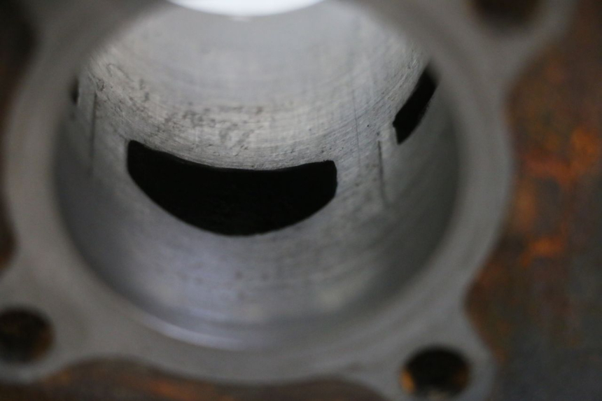 photo de CILINDER ZUIGER KEEWAY F-ACT FACT 50 (2006 - 2011) - Bevestigingspunten