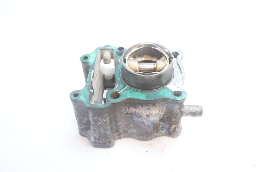 photo de CILINDER ZUIGER HONDA FES S-WING SWING ABS 125 (2007 - 2015) - Overzicht
