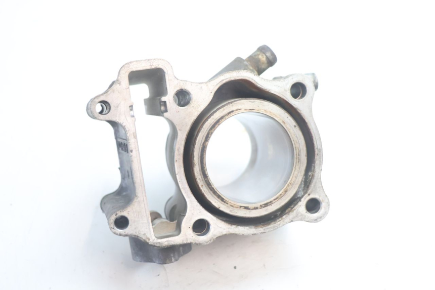 photo de CILINDER ZUIGER HONDA FES S-WING SWING ABS 125 (2007 - 2015) - Bevestigingspunten