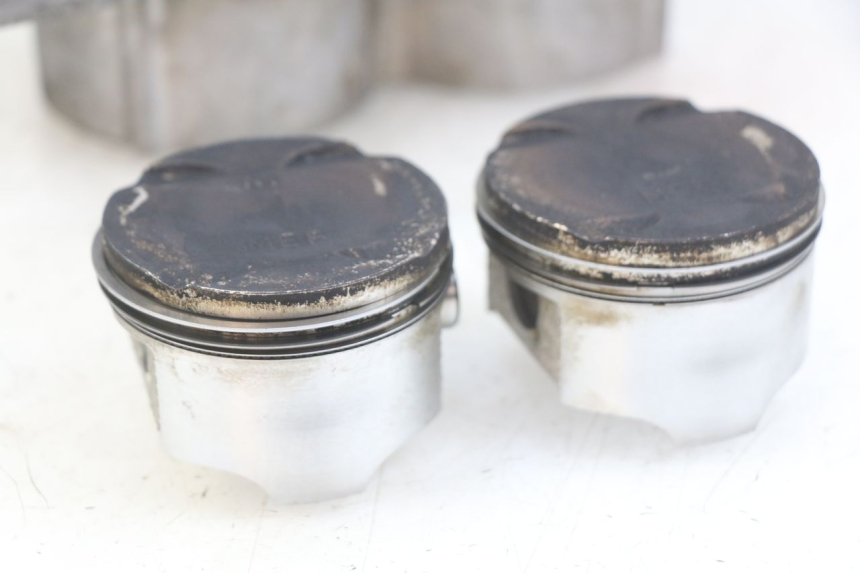 photo de CILINDER ZUIGER HONDA FJS SILVERWING SILVER WING 400 (2009 - 2016) - Zoom op kwaliteit