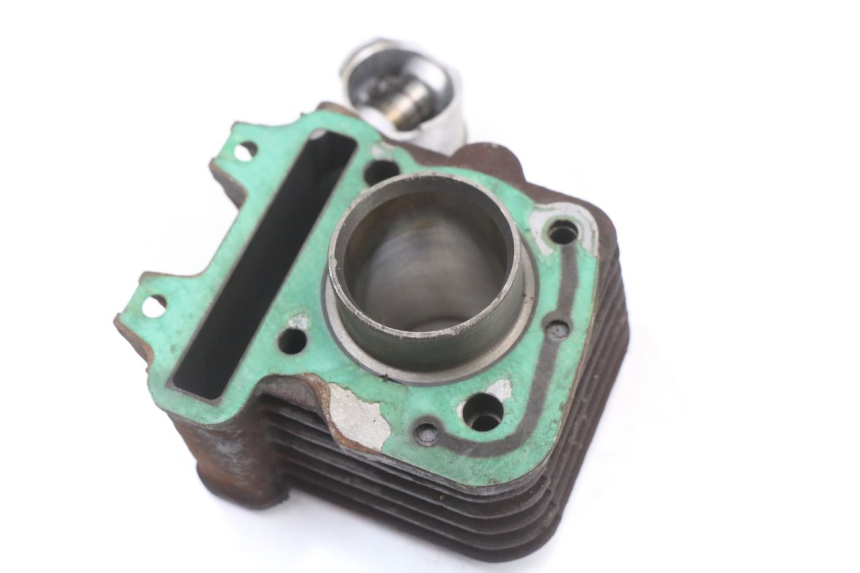 photo de CILINDER ZUIGER PIAGGIO FLY 4T 50 (2004 - 2010) - Technische close-up