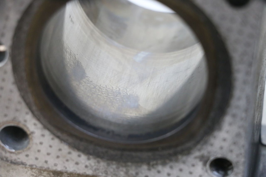 photo de CILINDER ZUIGER SUZUKI GSX E 250 (1982 - 1983) - Technische close-up