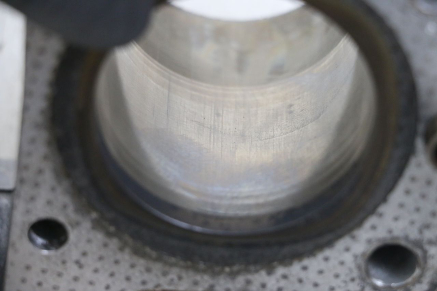 photo de CILINDER ZUIGER SUZUKI GSX E 250 (1982 - 1983) - Overzicht