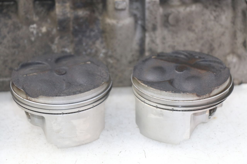 photo de CILINDER ZUIGER SUZUKI GSX-R GSXR 600 (2001 - 2003) - Profielaanzicht