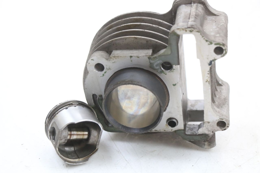 photo de CILINDER ZUIGER PEUGEOT KISBEE 4T 50 (2018 - 2022) - Technische close-up