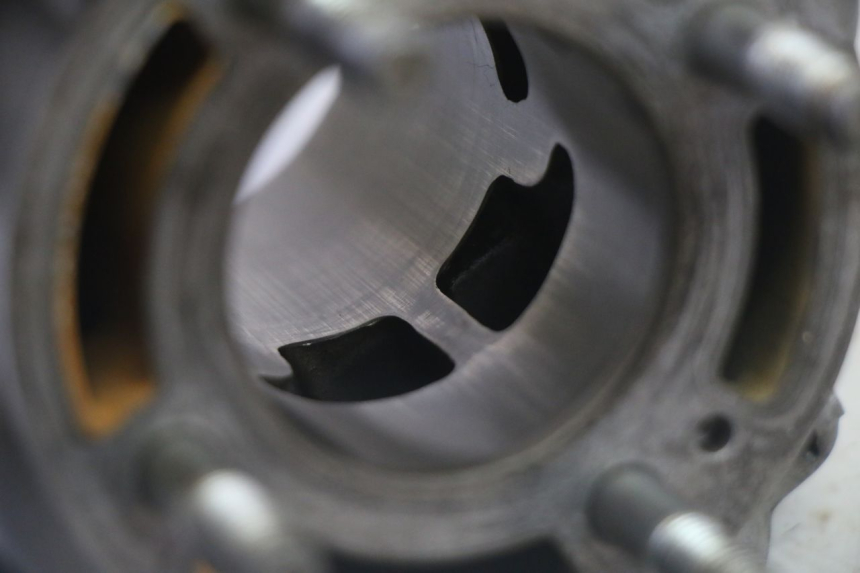 photo de CILINDER ZUIGER KAWASAKI KX 65 (2000 - 2019) - Zoom op componenten