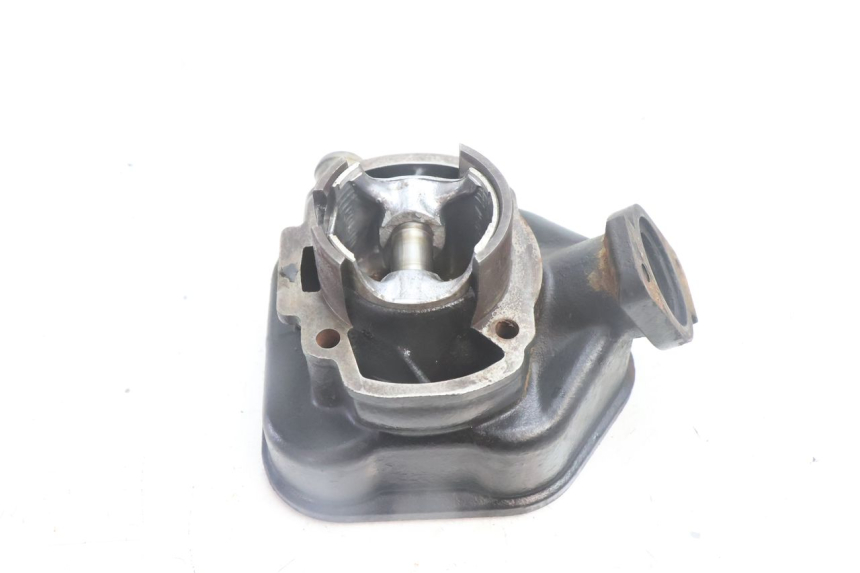 photo de CILINDER ZUIGER PEUGEOT LUDIX BLASTER 50 (2006 - 2014) - Bevestigingspunten