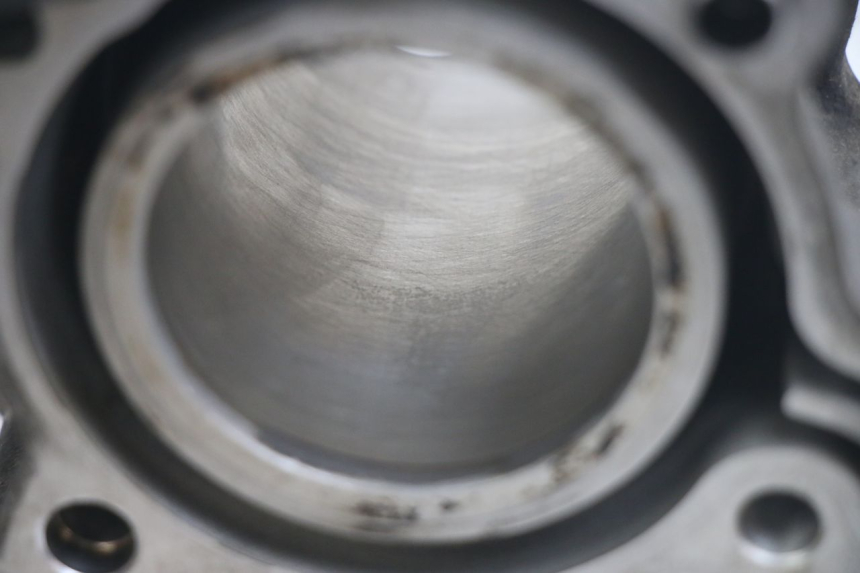 photo de CILINDER ZUIGER PIAGGIO MEDLEY 125 (2016 - 2023) - Andere kijkhoek