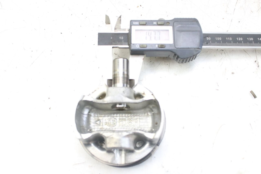 photo de CILINDER ZUIGER PIAGGIO MP3 RL 250 (2006 - 2010) - Detail van het onderdeel