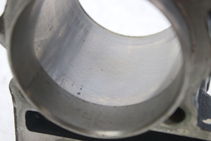 photo de CILINDER ZUIGER PIAGGIO MP3 RL 250 (2006 - 2010) - Bevestigingspunten