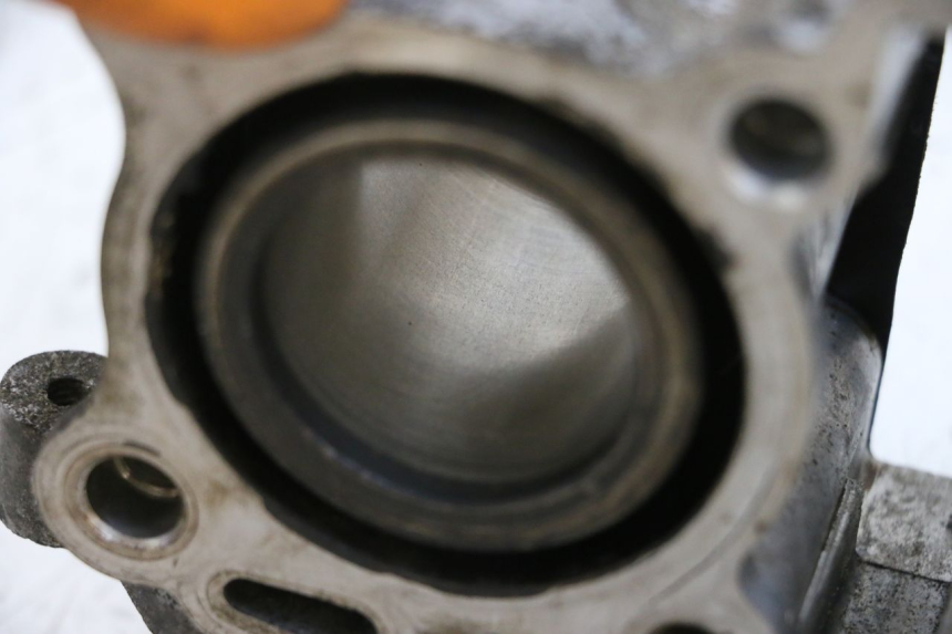 photo de CILINDER ZUIGER YAMAHA NEOS NEO'S 4T 50 (2008 - 2016) - Andere kijkhoek