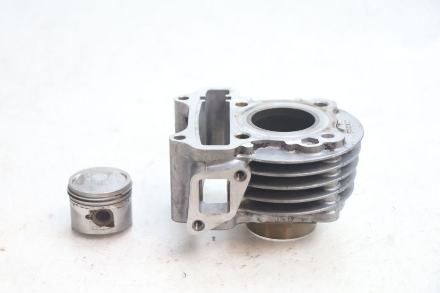 photo de CYLINDER PISTOON KYMCO LIKE 4T 50 (2019 - 2025) - Detail van het onderdeel