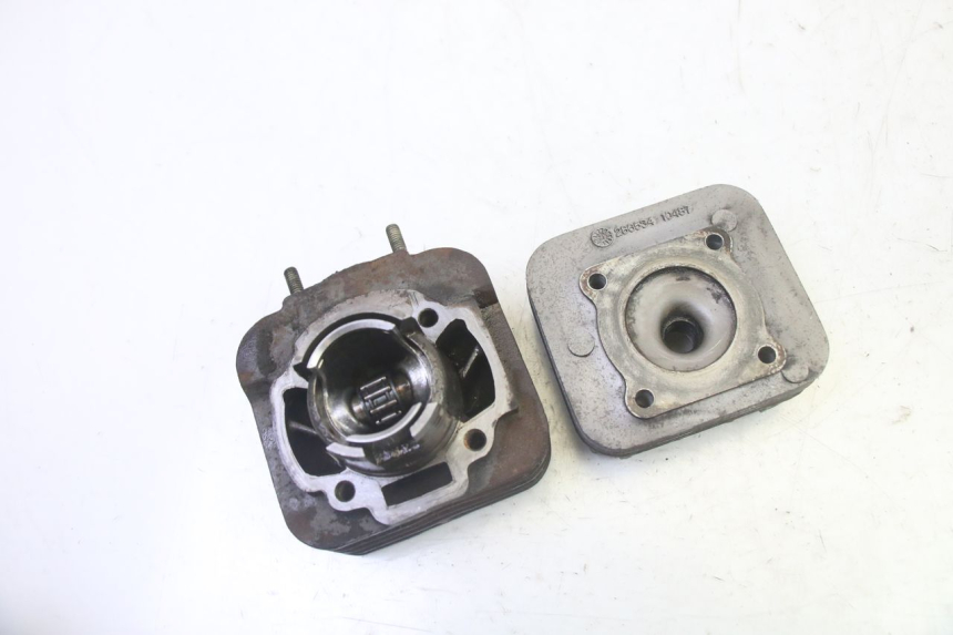 photo de CILINDER ZUIGER PIAGGIO NEW TYPHOON 50 (2010 - 2017) - Technische close-up