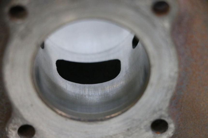 photo de CILINDER ZUIGER PIAGGIO NEW TYPHOON 50 (2010 - 2017) - Kenmerkende details