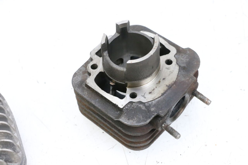 photo de CILINDER ZUIGER PIAGGIO NEW TYPHOON 50 (2010 - 2017) - Andere kijkhoek